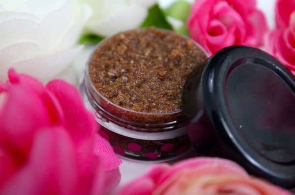 cinnamon sugar lip scrub