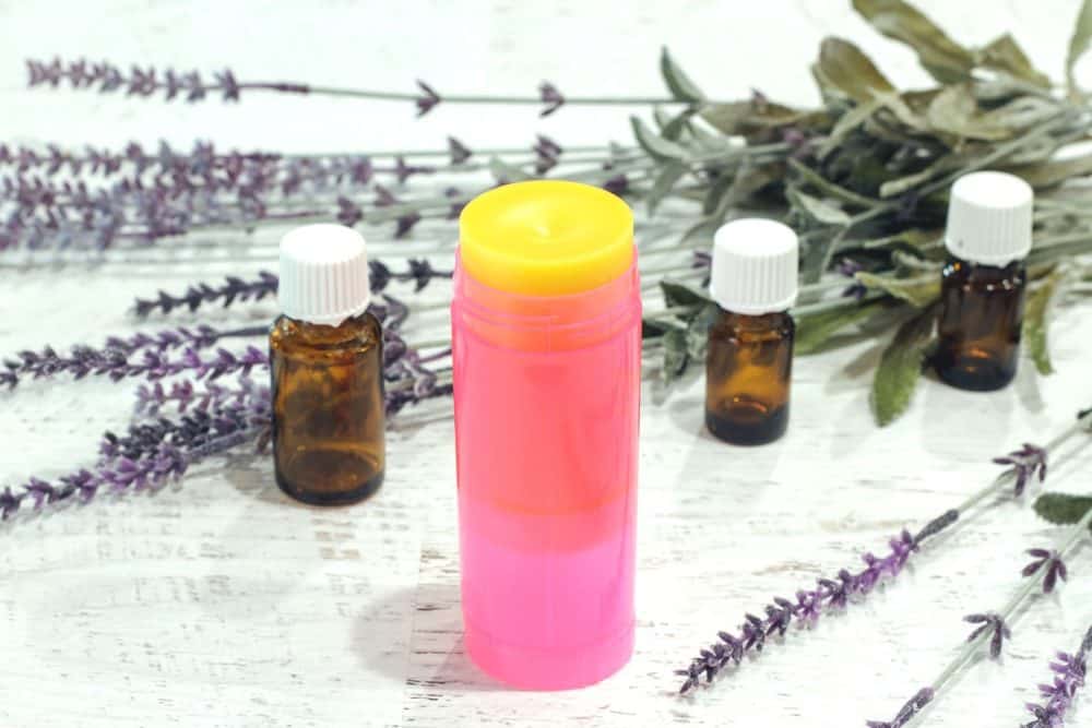 Soothe your skin after a day in the hot sun with this DIY Anti-aging after Sun Lotion Bar Recipe infused with Essential Oils! #antiaging #skincare #sunburn #healing #summer #diybeauty