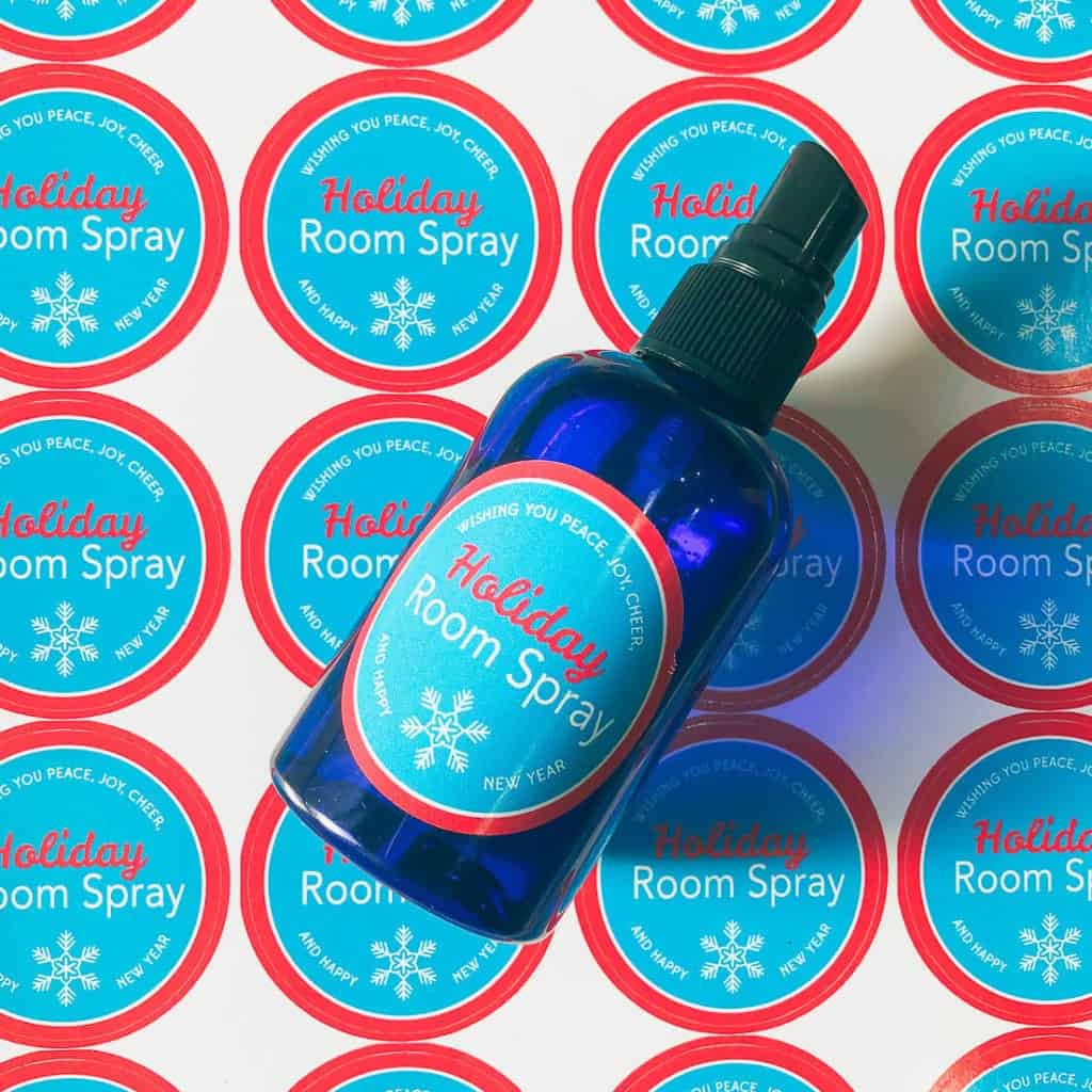 Want to learn how to make waterproof labels for your bottles and jars? You work really hard on your DIY recipes.&nbsp; Whether you're making sugar scrubs, bath soaks or room sprays, you want them to look pretty and stay that way. That's why a cute waterproof label is a must! #diy #labels #waterproof