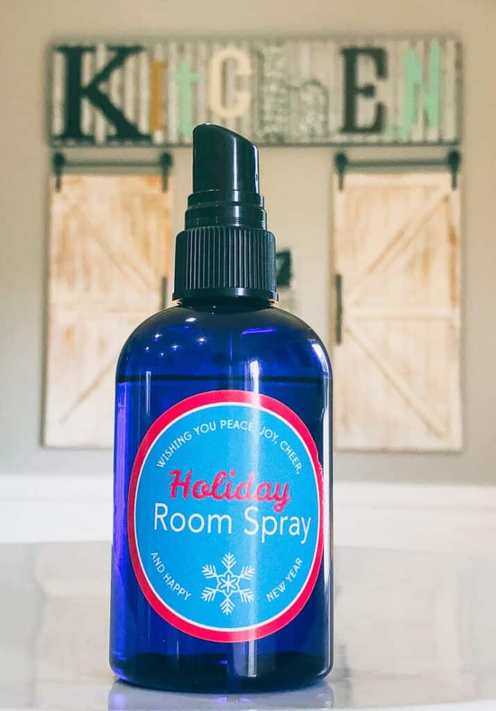 Want to learn how to make waterproof labels for your bottles and jars? You work really hard on your DIY recipes.&nbsp; Whether you're making sugar scrubs, bath soaks or room sprays, you want them to look pretty and stay that way. That's why a cute waterproof label is a must! #diy #labels #waterproof