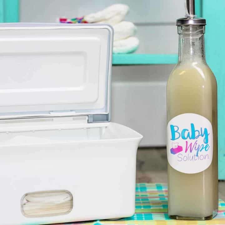 How to Make Homemade Baby Wipes