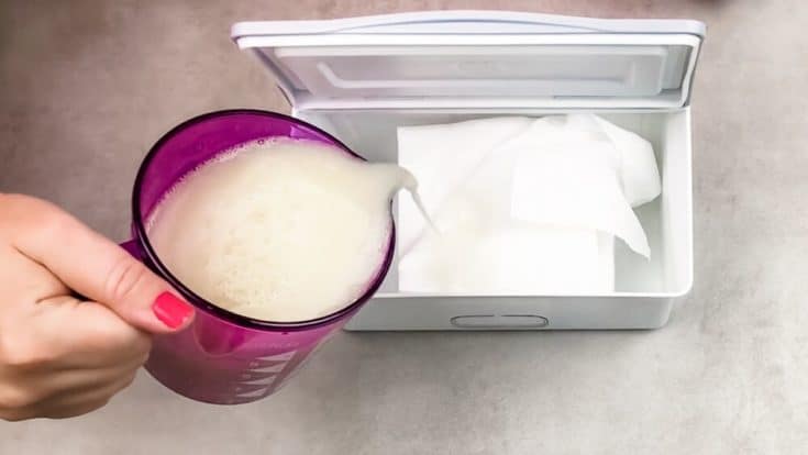 adding in the mixture to the wipes