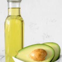 Avocado Oil Skincare Benefits-IG (1)