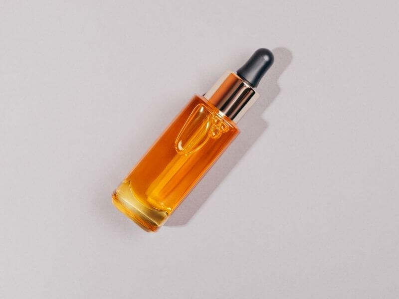 Dropper bottle of buriti oil